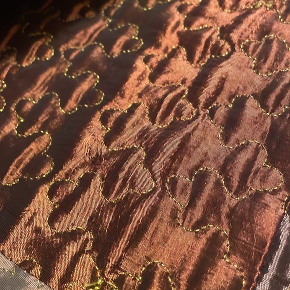 King Burgundy & Bronze Quilt Bedding Set - Picture 8 of 8